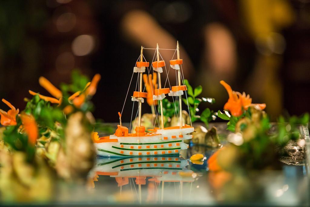 Hotel Dragon Legend Cruise Ha Long Esterno foto