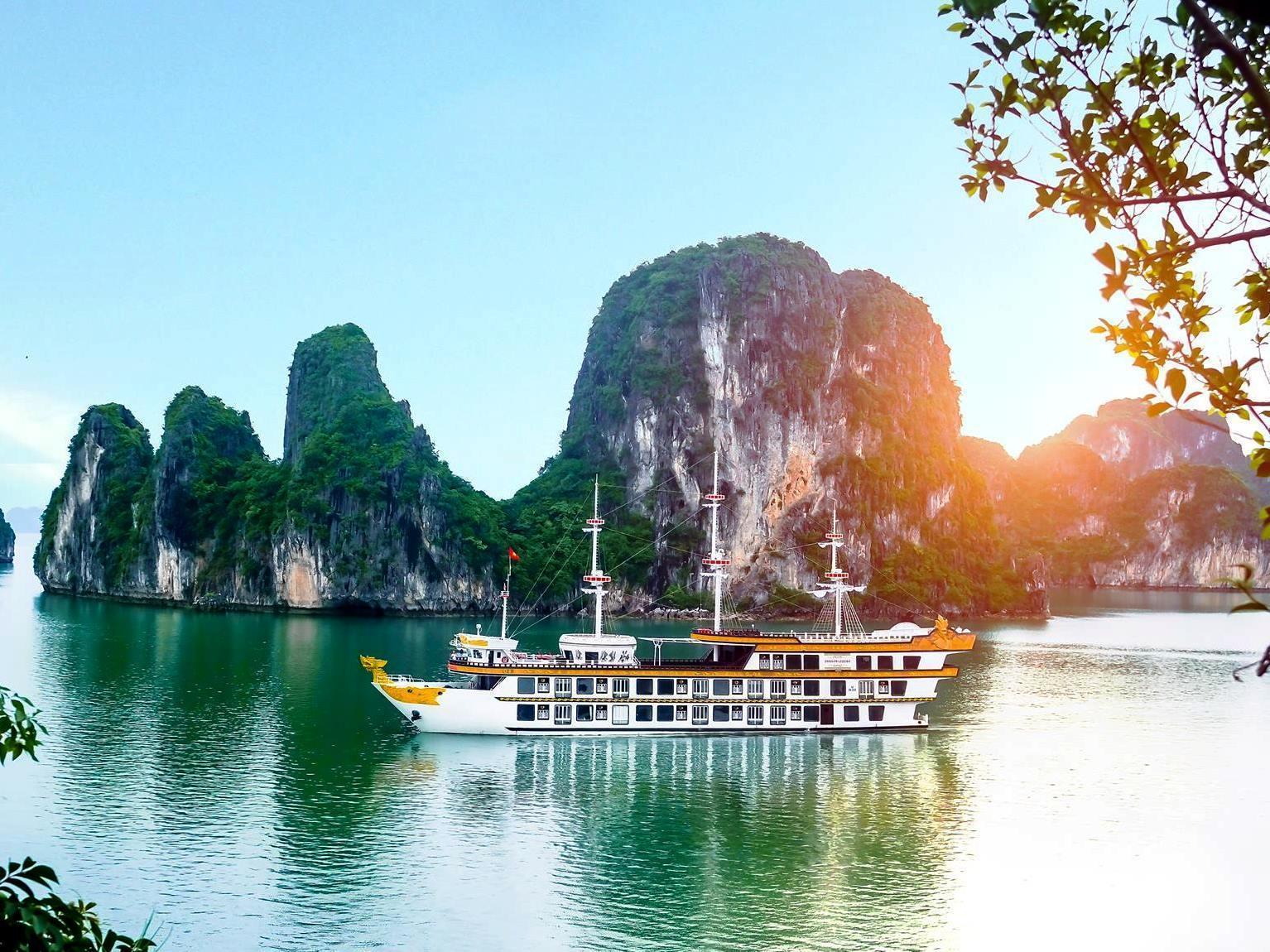 Hotel Dragon Legend Cruise Ha Long Esterno foto