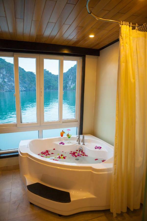 Hotel Dragon Legend Cruise Ha Long Esterno foto